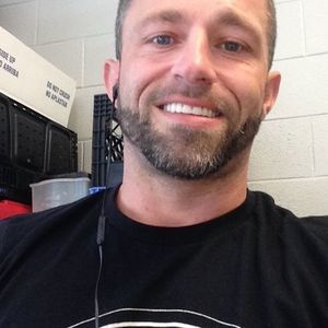 Meet your Posher, Dustin